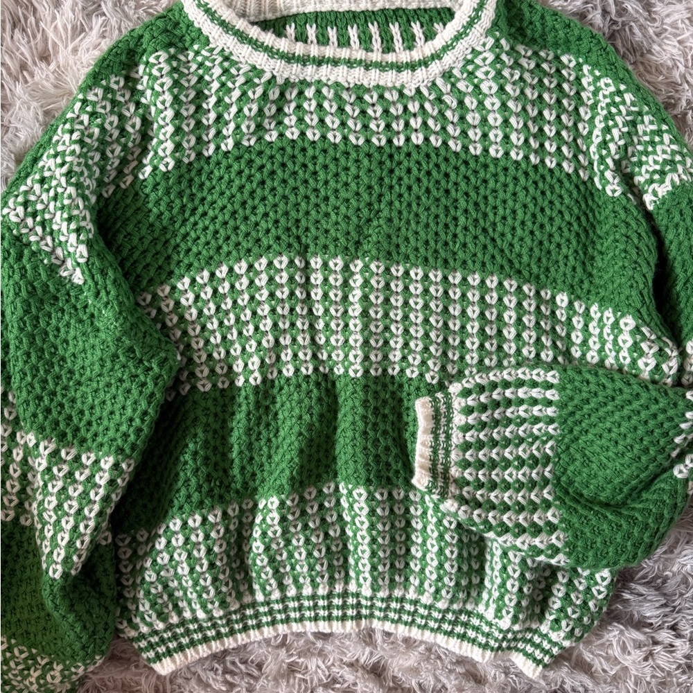 SHEIN Green and White Crew Neck Sweater